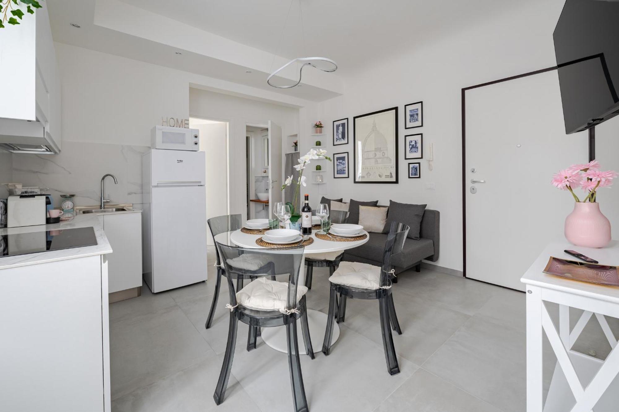 Via Ponte Alle Mosse, 19 - Florence Charming Apartments - A Chic, Newly Renovated Apartment Near Tram Leopolda, A Few Min From Downtown Buitenkant foto