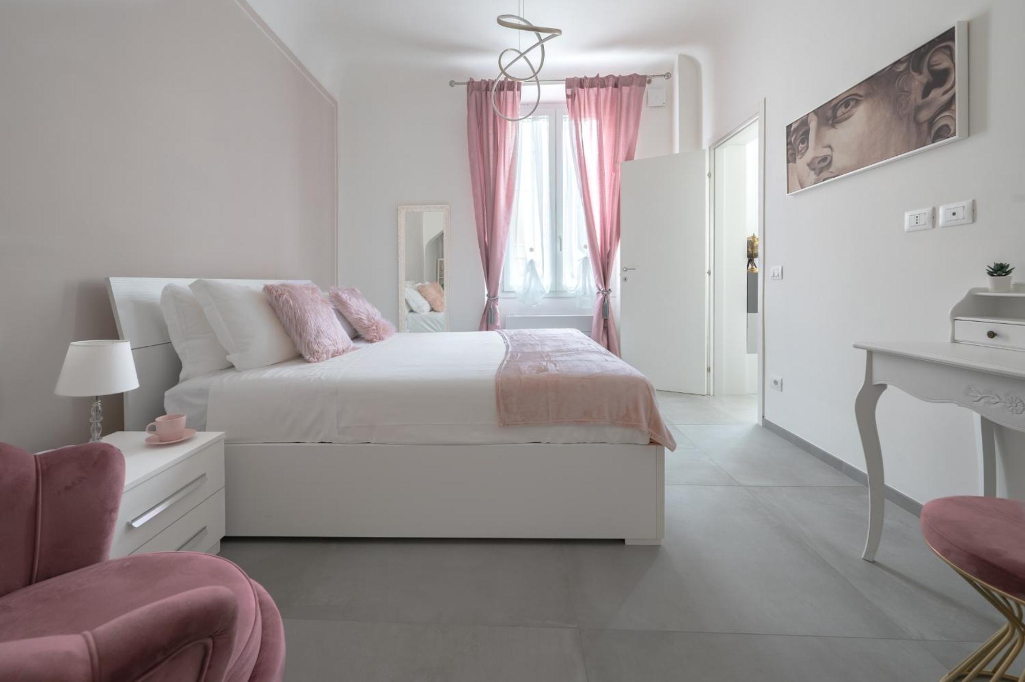 Via Ponte Alle Mosse, 19 - Florence Charming Apartments - A Chic, Newly Renovated Apartment Near Tram Leopolda, A Few Min From Downtown Buitenkant foto